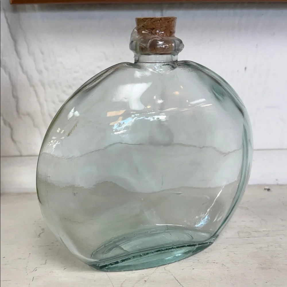 Vintage Pier 1 Clear Green Glass Bulb Vase w/ Cork Stopper Approx 6” Spain
